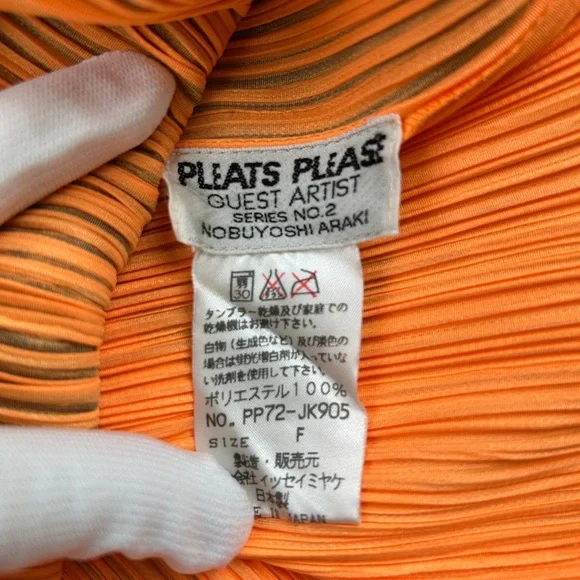 Issey Miyake 1997 Guest Artist Series No. 2 Nobuyoshi Arkai Pleats Please - Picture 3 of 3